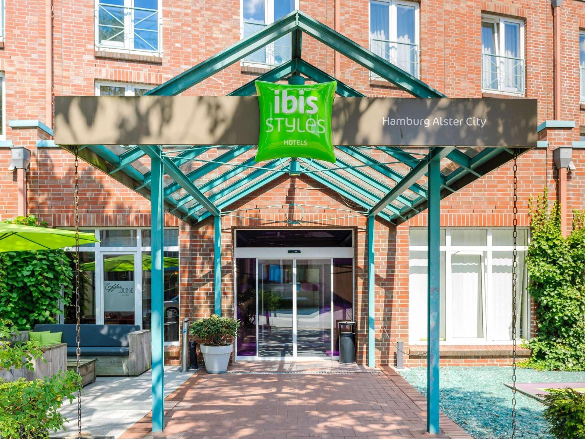 Ibis Styles Hamburg Alster City Exterior photo